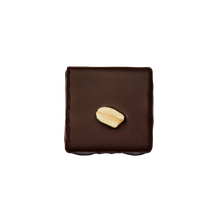 Cargar imagen en el visor de la galería, Pack of 8 - Salty Fig & Almond