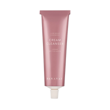 Laden Sie das Bild in den Galerie-Viewer, LUMINOUS CEREMONY Cream Cleanser