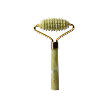 Laden Sie das Bild in den Galerie-Viewer, KUULAS Gua Sha Beauty Roller
