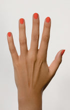 Cargar imagen en el visor de la galería, Nail Polish 15ml - Lava Orange
