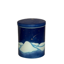 Load image into Gallery viewer, Starry Night Winter Candle de Mamiel x Jo Laing Limited-Edition
